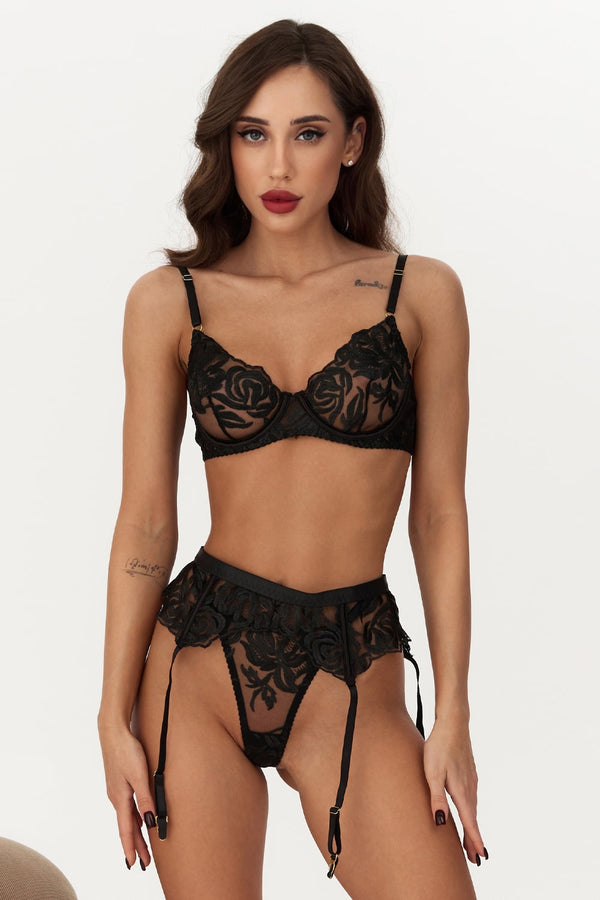 Savage Lingerie Set